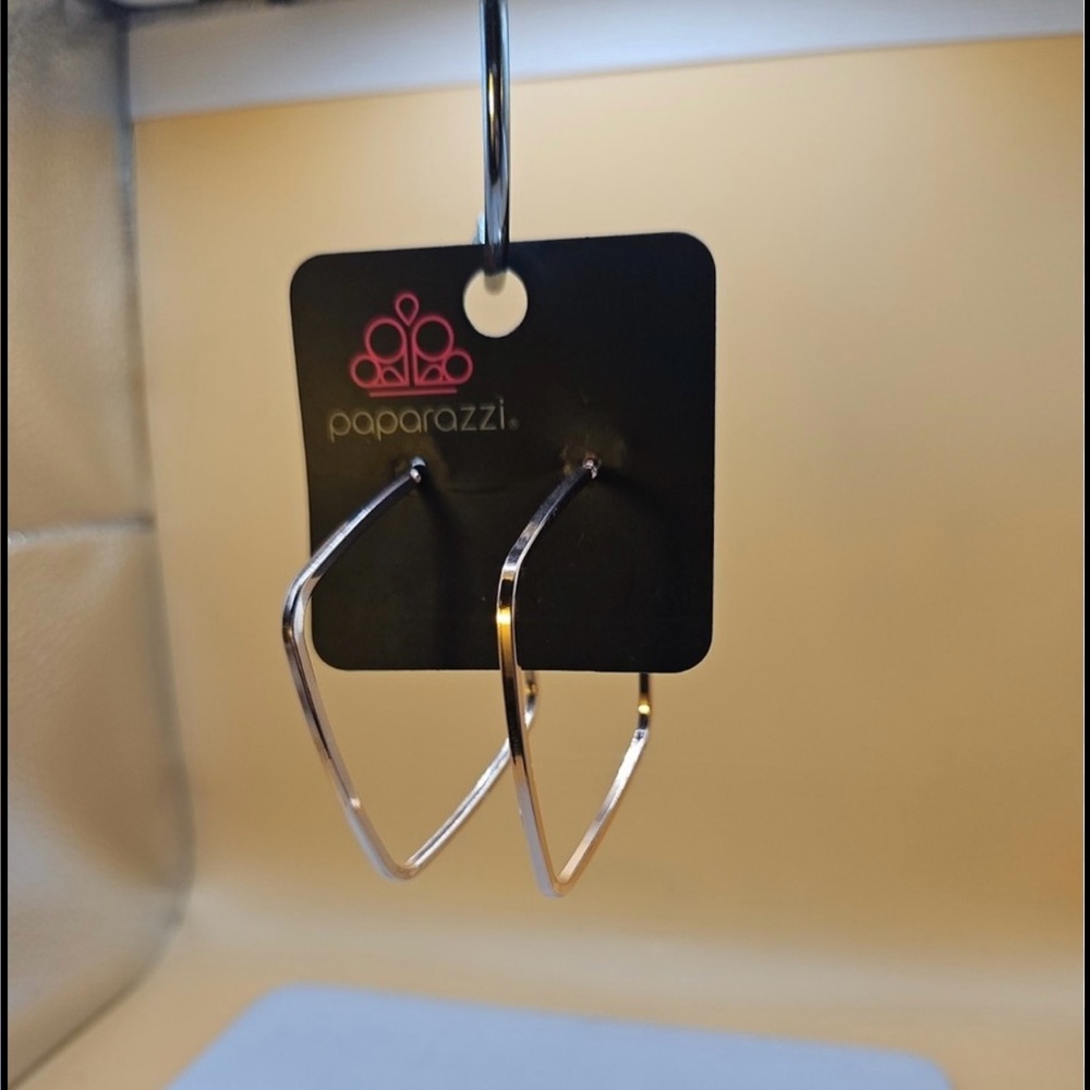 💙 NWT Paparazzi Chic Rose Gold Square Shaped Hoop Earrings
